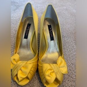 Nina yellow open toe heels with bow